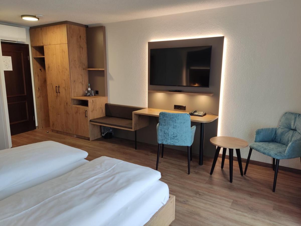 FDH Hotel Waldhorn מראה חיצוני תמונה