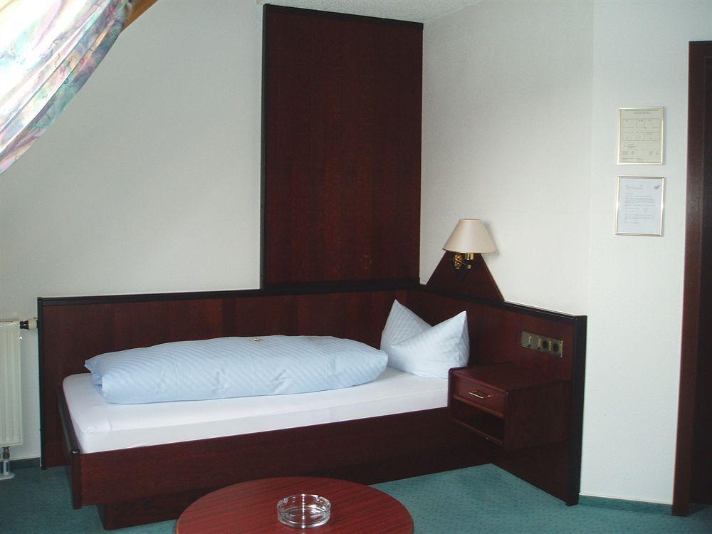 FDH Hotel Waldhorn מראה חיצוני תמונה