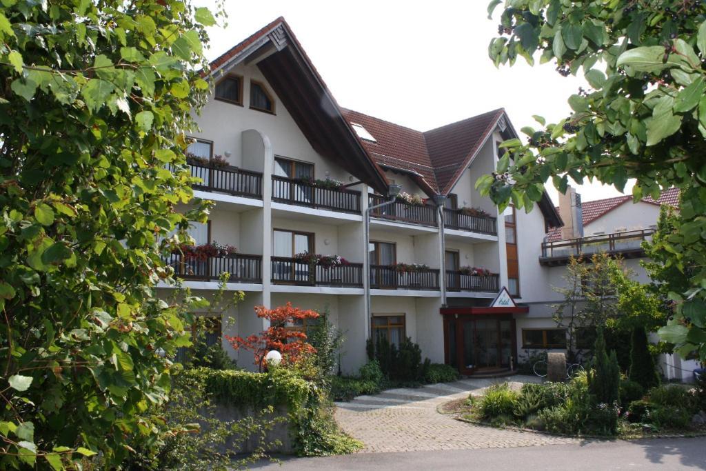 FDH Hotel Waldhorn מראה חיצוני תמונה