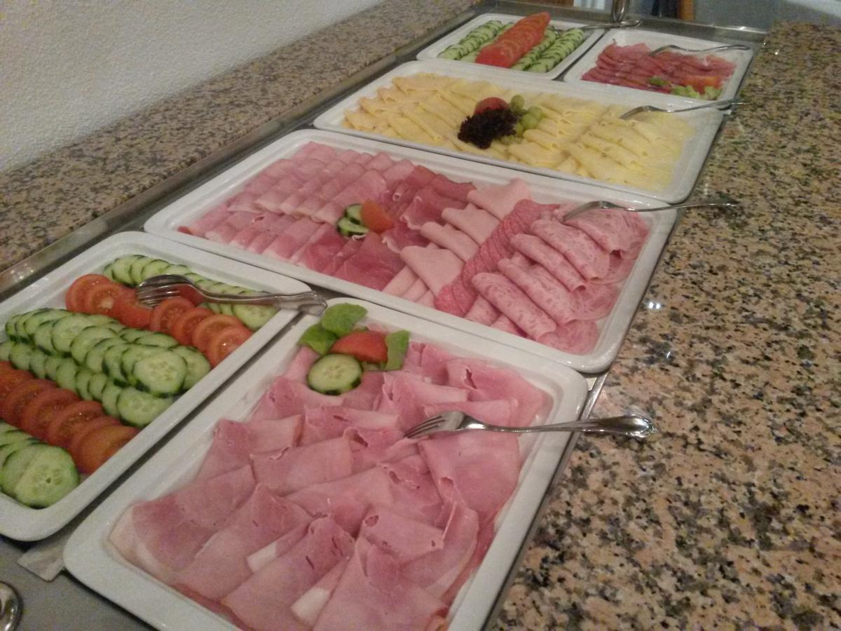 FDH Hotel Waldhorn מראה חיצוני תמונה