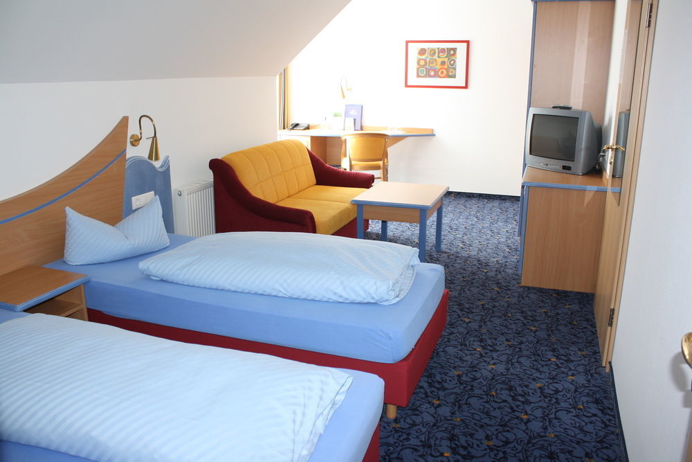 FDH Hotel Waldhorn מראה חיצוני תמונה