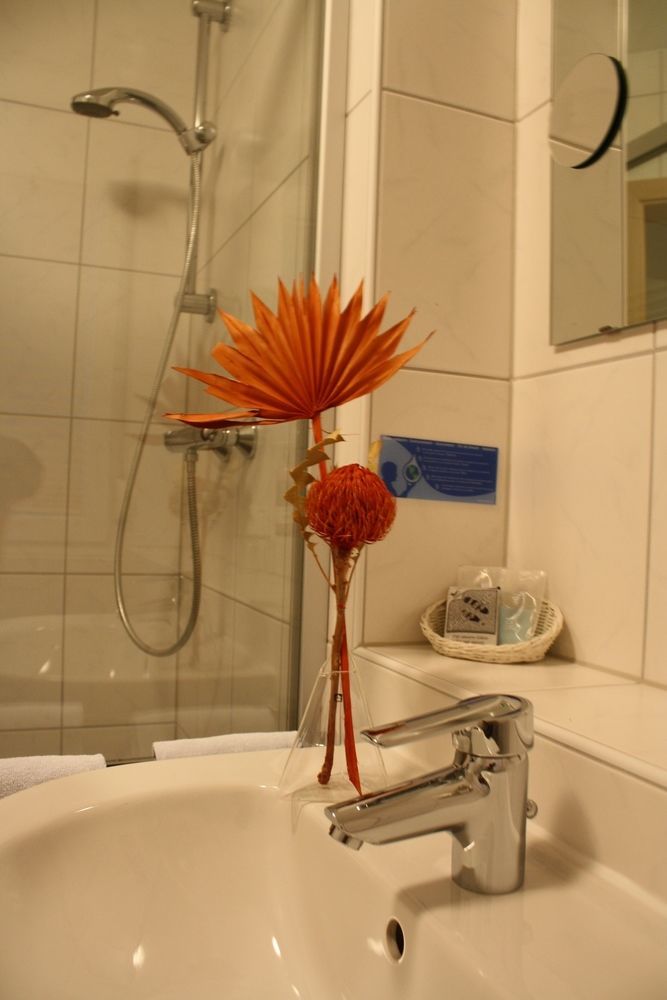 FDH Hotel Waldhorn מראה חיצוני תמונה