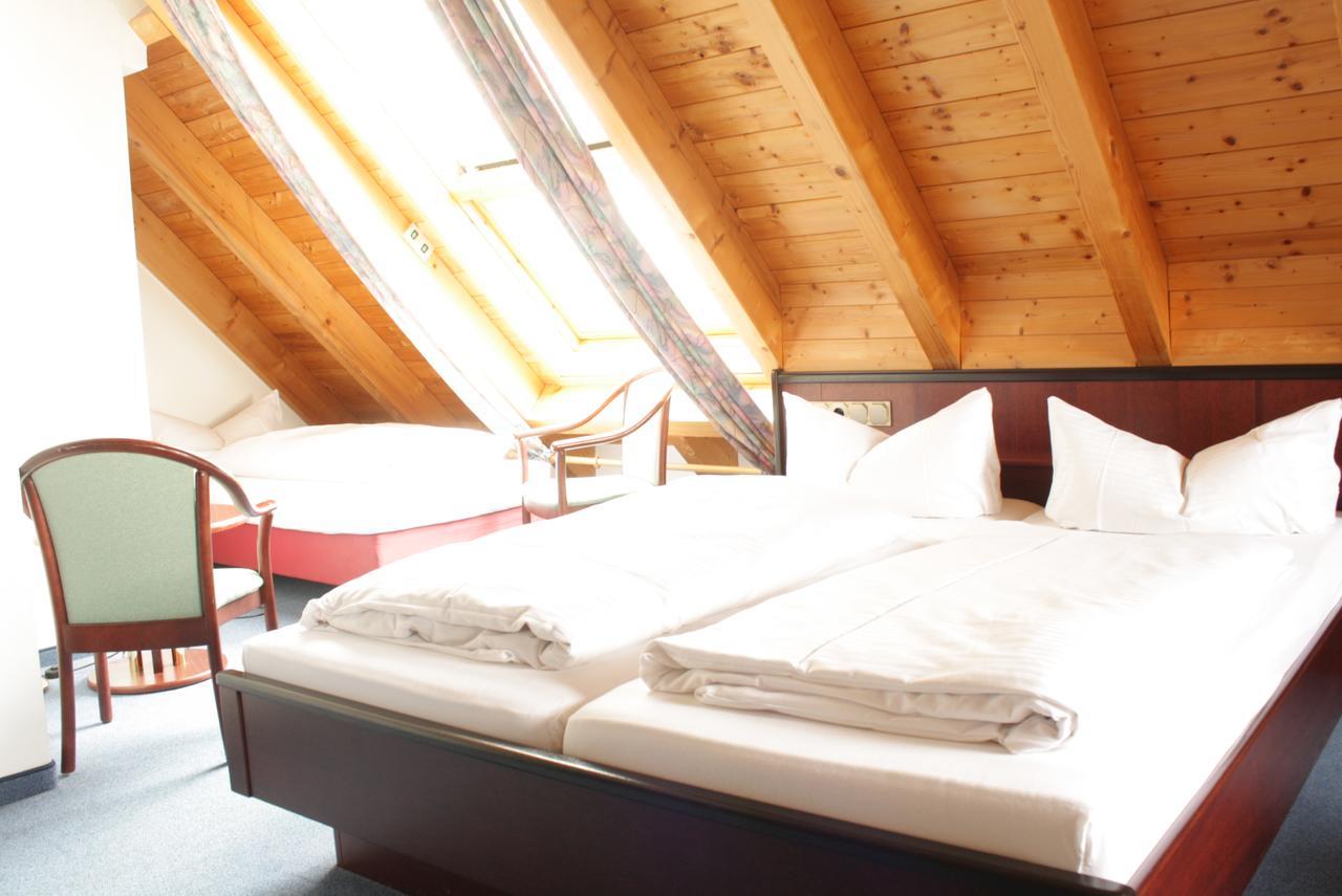FDH Hotel Waldhorn מראה חיצוני תמונה