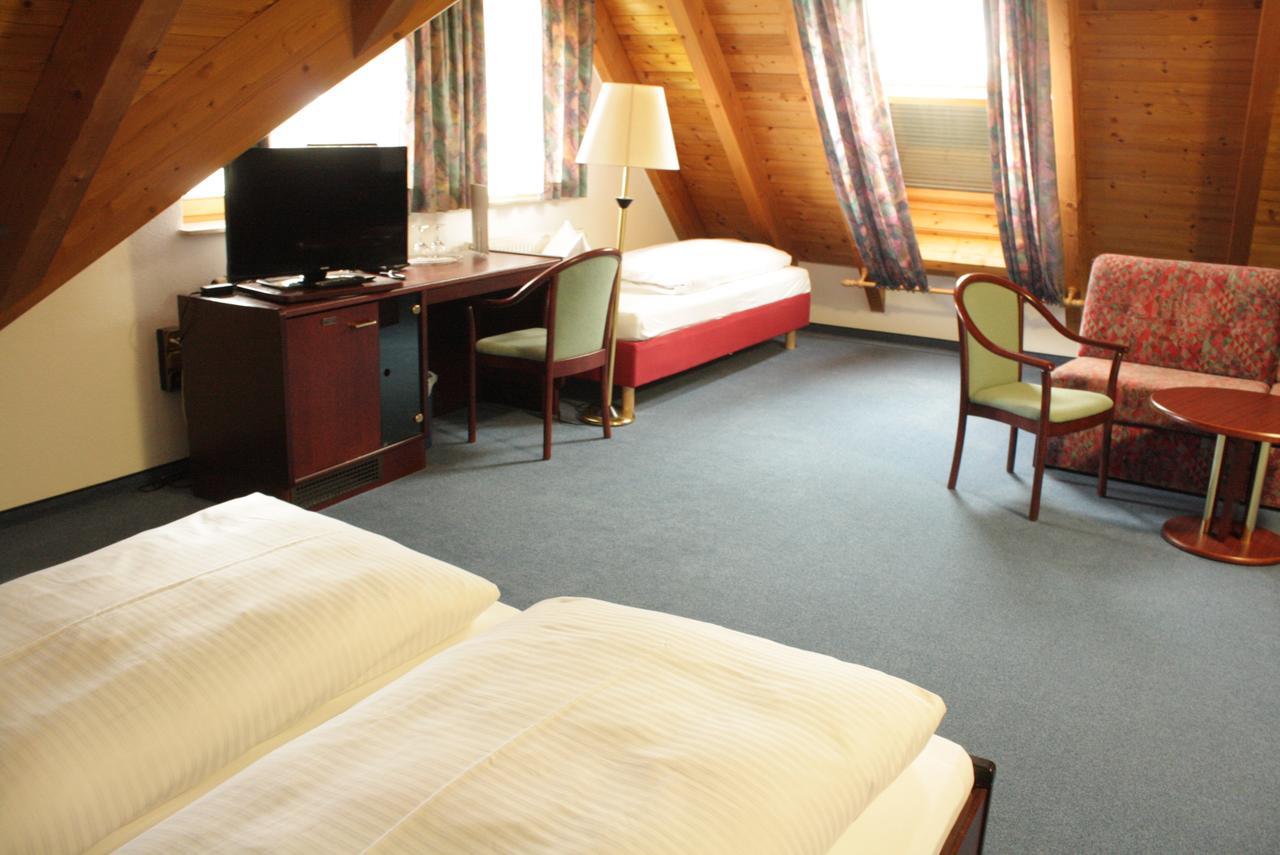 FDH Hotel Waldhorn מראה חיצוני תמונה